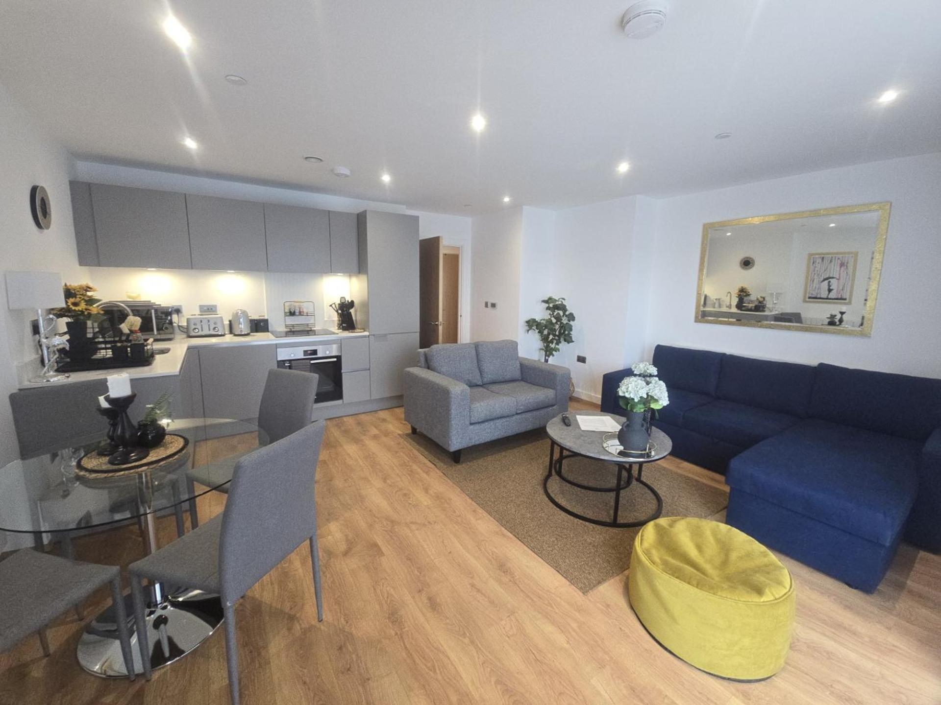 Snuggle Inn - Riverside Apartments - Views Over Looking London River Thames, Close To O2 Arena, London Excel, London City Airport, Thames Clipper- River Boat Service, Woolwich Ferry, Onsite Parking, Twin Room Option Available Eksteriør bilde